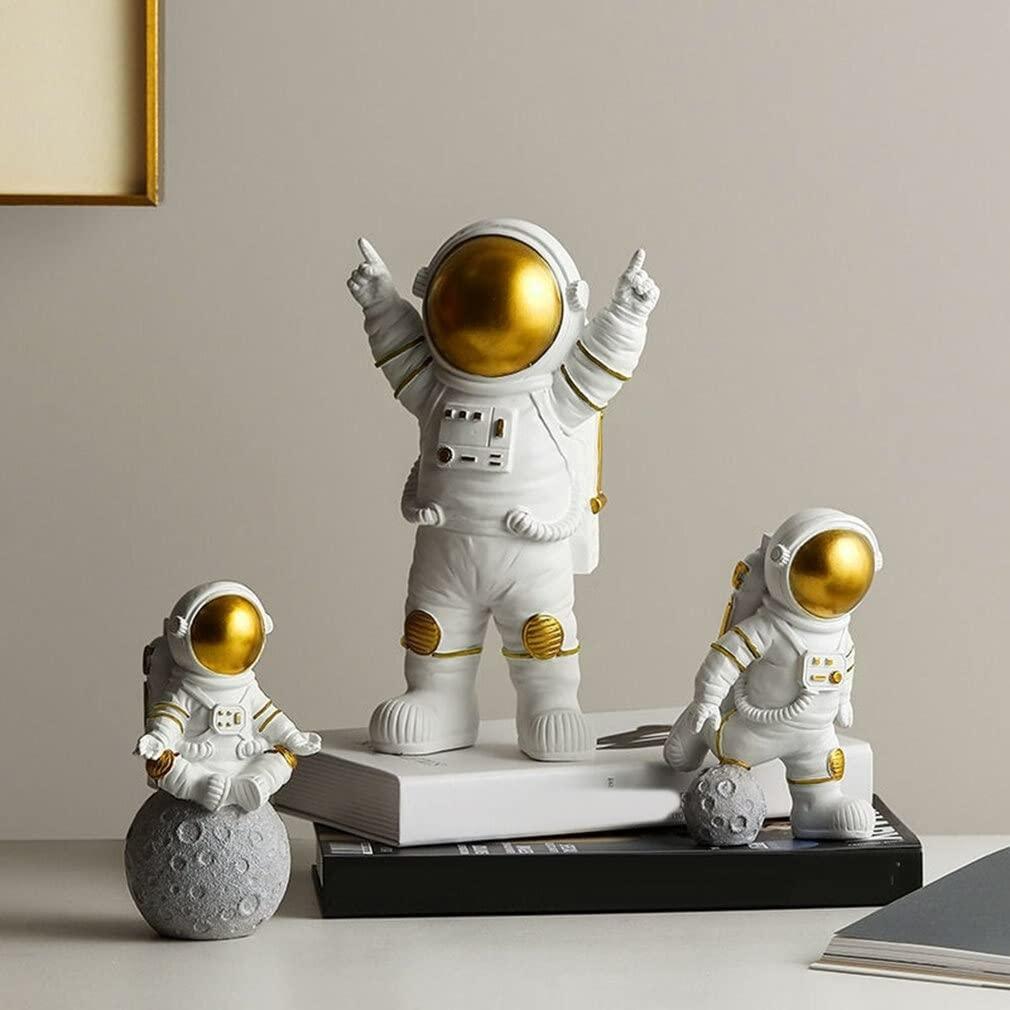 NEVENUE® - Astronaut Statue™ - Décor Set of 3